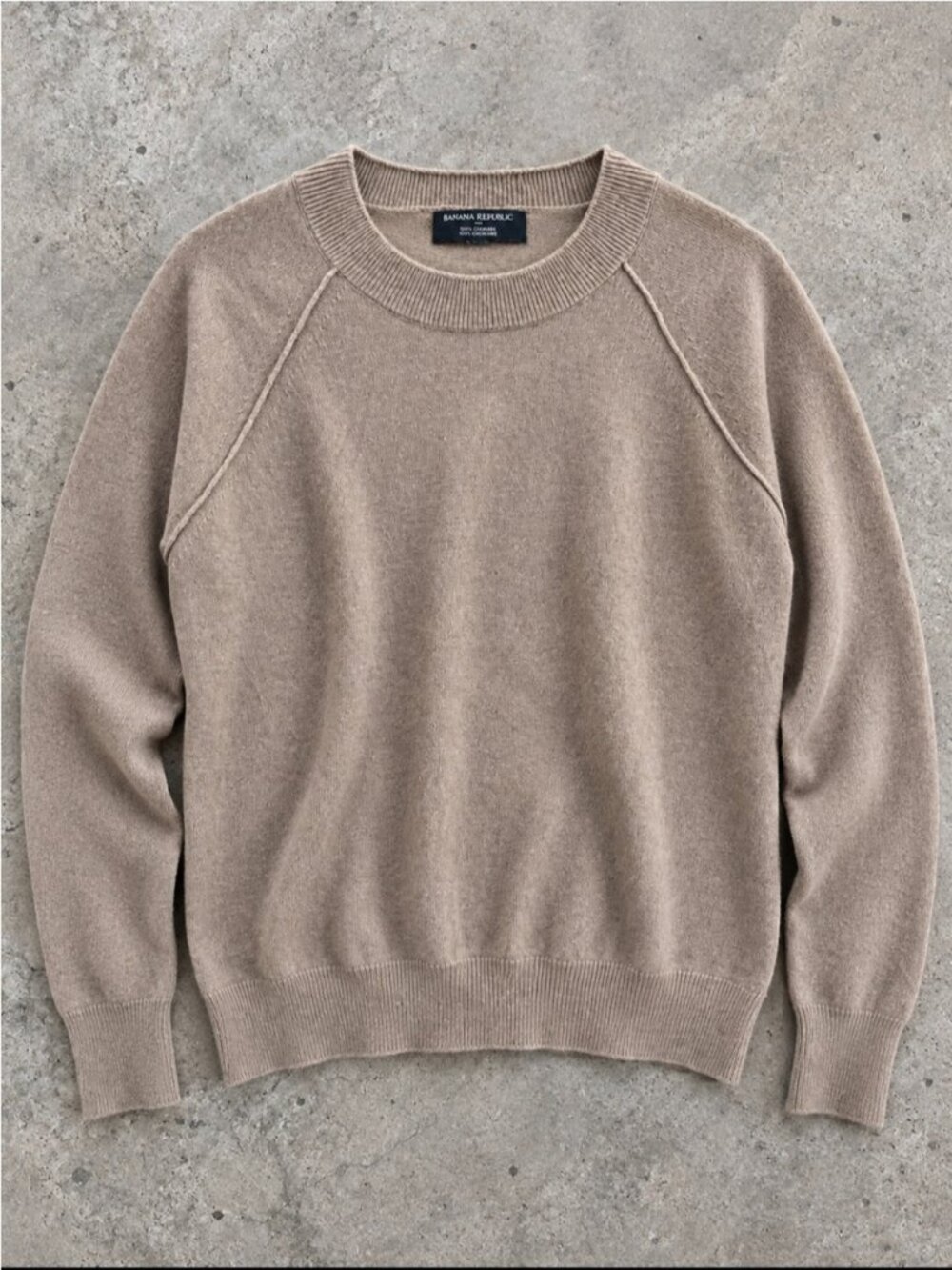 Banana Republic 100% Cashmere Sweater Woman Large Tan Roll Collar Raglan FLAW